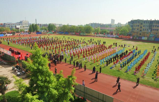 淮海太極隊亮相射陽老年人體育節.jpg